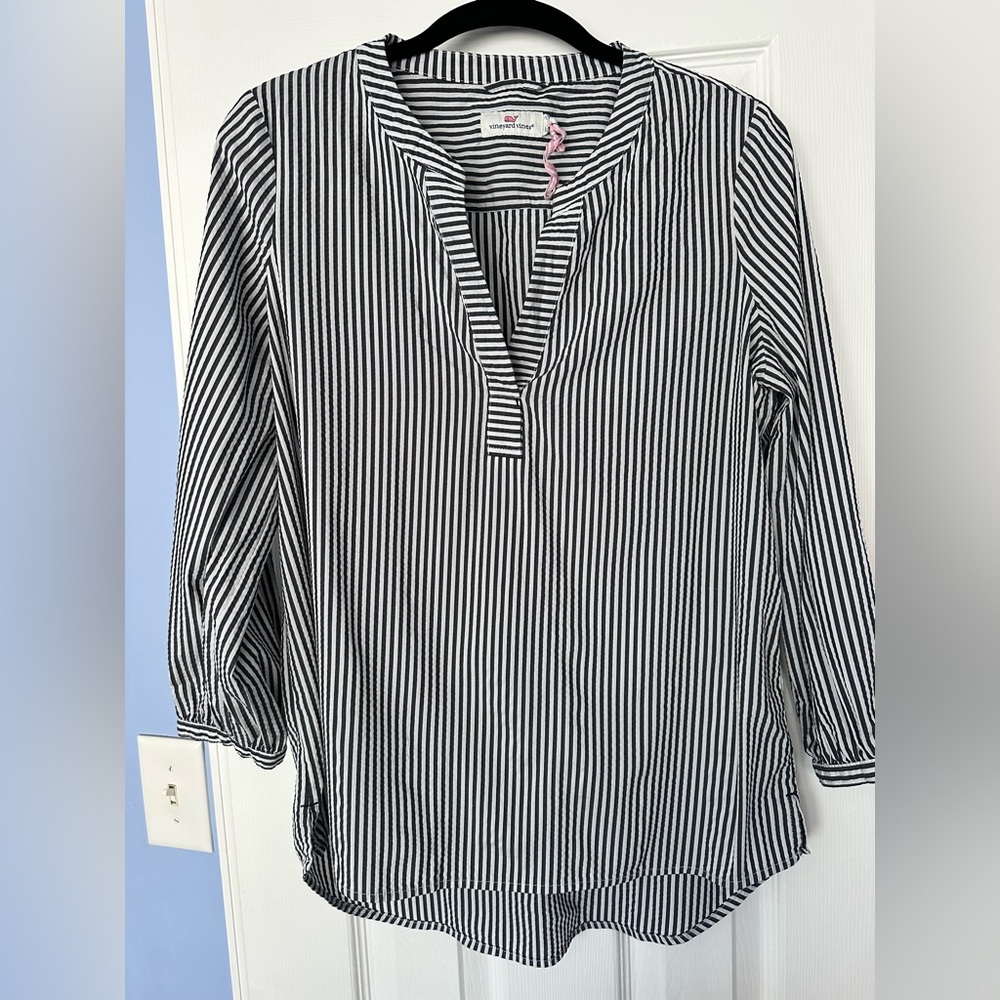 Vineyard Vines blouse
